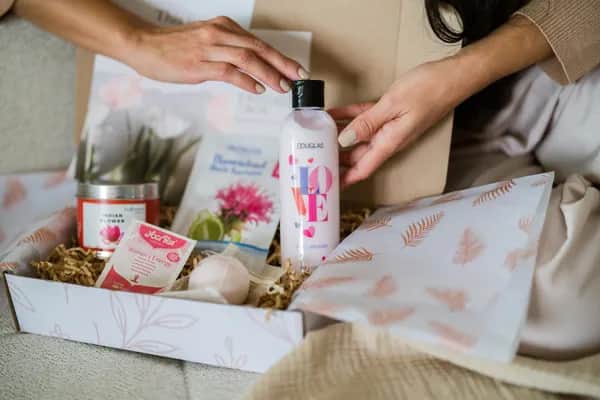 GeschenkGeschenkboxen für Mitarbeiter in der Schweiz 